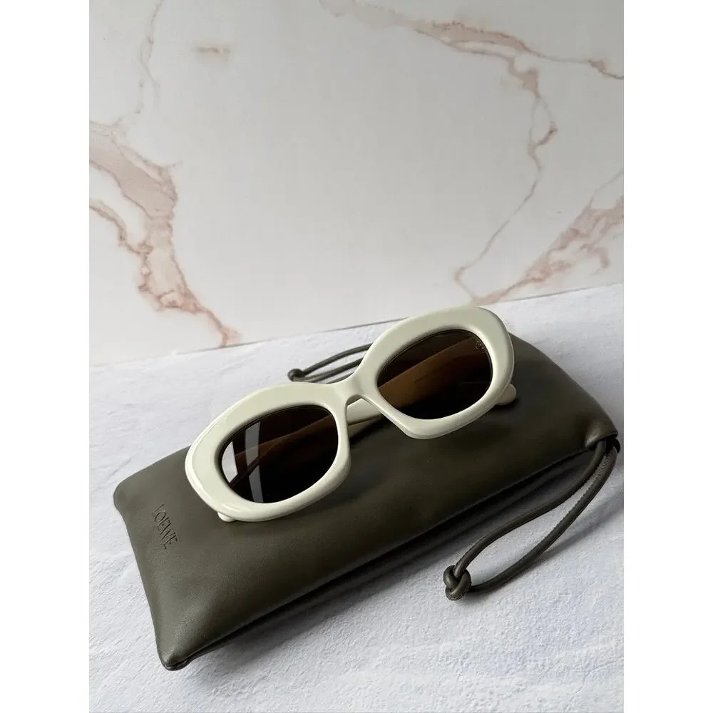Loewe LW40153I Curvy Sunglasses in White